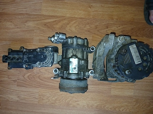 De vânzare:compresor AC,alternator,bobină,corp clapetă Renault Symbol 2011,1200cc benzină.