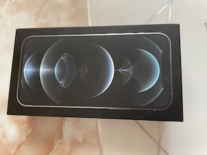 iPhone 12 Pro 256GB & Apple Watch Series 4 40mm 