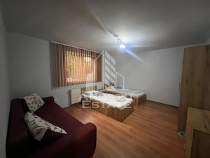 Inchiriez casa cu 2 apartamente ptr muncitori curte, zona Al. Ghirodei - imagine 3
