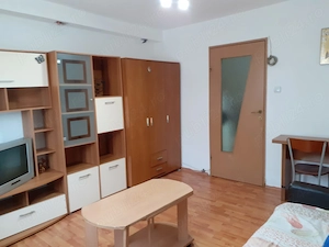 Închiriez garsonieră in Buziașului! - imagine 4