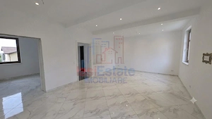 Vila triplex 4 camere si teren Barnova - imagine 2