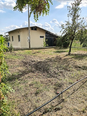prpprietar,vand casa in Urlati, - imagine 2