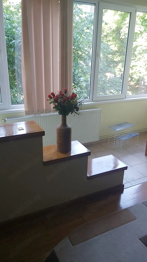 Închiriez apartament 3 camere   Zona Piața Doina, Calea Șagului - imagine 2