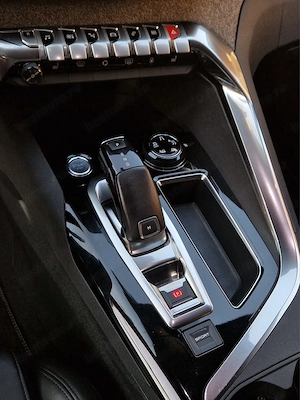 Peugeot 3008 1.6 THP 165 CP 2018 Automat,GT-line,Led,Piele,Navi,I-Cockpit 3D,Touch,Camera,Jante 18". - imagine 15
