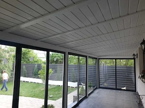 veranda teras cu lemn sau aliminium