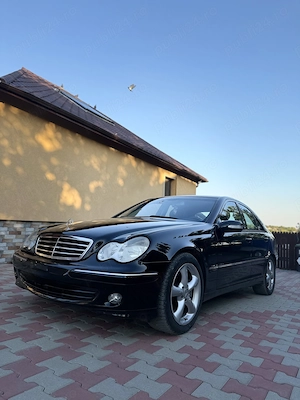 Vând Mercedes C220 Avantgarde - imagine 10