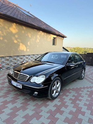 Vând Mercedes C220 Avantgarde - imagine 8
