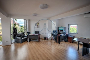 Spațiu de depozitare și birouri – 450 mp – Zona Centură - imagine 2