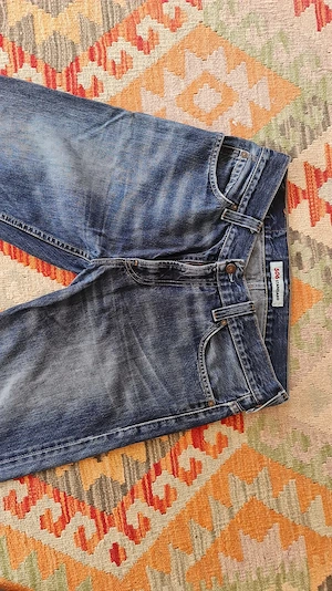 Levis 506 , model rar, W 33 x L 34