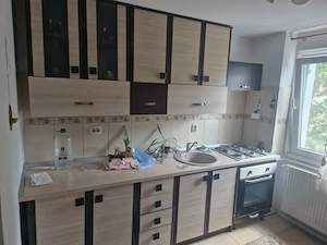 Închiriez apartament 2 camere  - imagine 7