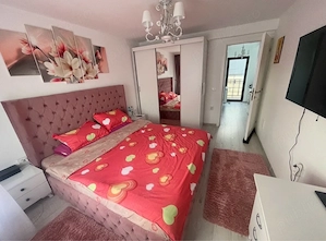 Casa Triplex in Horpaz mobilata sau nemobilata - imagine 2
