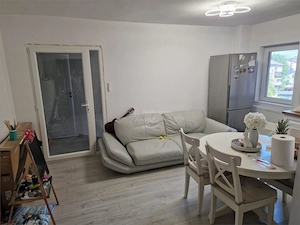 Apartament 2 camere de vanzare in micro 6 strada Basarabiei - imagine 5