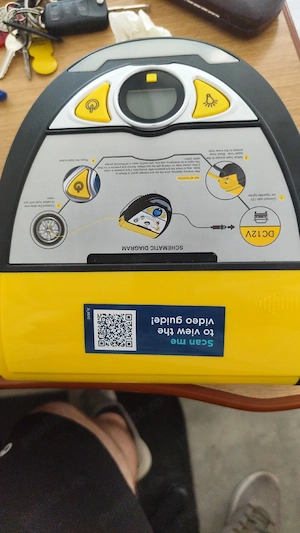 Compresor aer 12 v si spumă, lanternă vestă 