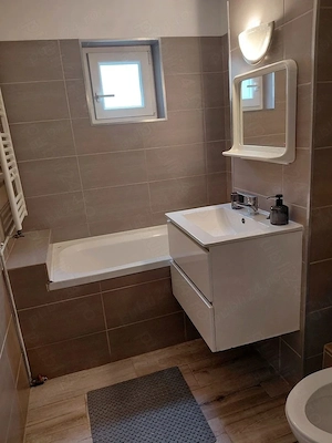 Proprietar inchiriez apartament decomandat  - imagine 2