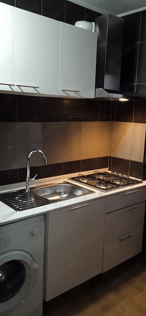 Ofer spre închiriere garsoniera direct proprietar zona Spitalului județean etaj 1 - imagine 10