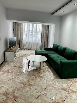 Închiriez apartament 3 camere - imagine 5