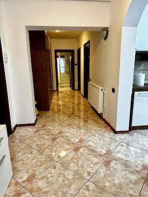 Închiriez apartament 3 camere - imagine 6