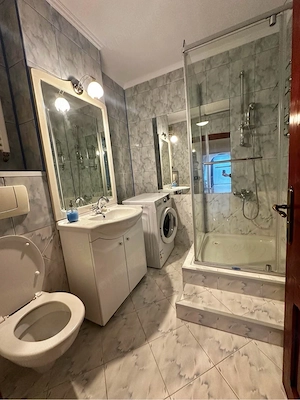 Închiriez apartament 3 camere - imagine 9