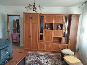Închiriez apartament 2 camere etaj 3 strada Artarilor  - imagine 2