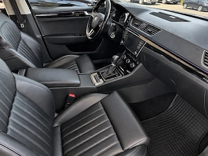 Skoda Superb 4x4 Benzina Automata - imagine 9