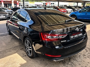 Skoda Superb 4x4 Benzina Automata - imagine 11