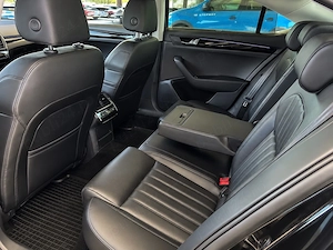 Skoda Superb 4x4 Benzina Automata - imagine 10