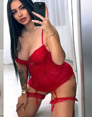 Selena doar pentru  2 zile 