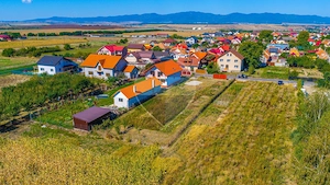 Teren 1.200 mp | Feldioara str Monumentului | Imprejmuit | - imagine 6