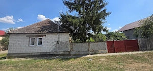 casă  de vânzare 