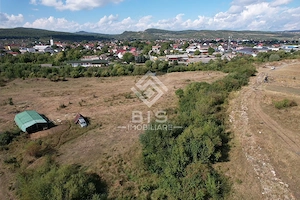 Oportunitate excelentă de investiție! Teren 12.600 mp. Unirea - imagine 5