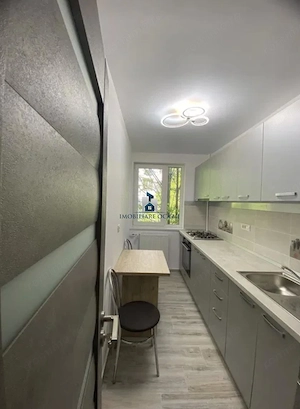 Inchiriere Apartament 2 Camere Decomandat Bd.Alexandru Obregia - imagine 4