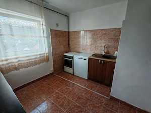 Vand apartament cu 2 camere - imagine 2