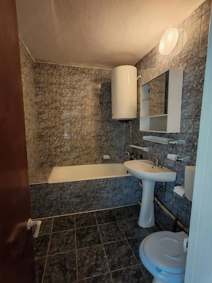 Vand apartament cu 2 camere - imagine 4