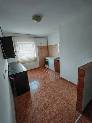 Vand apartament cu 2 camere - imagine 3