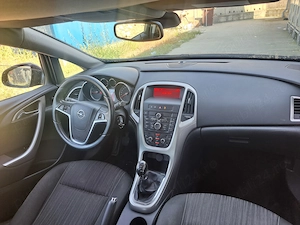Opel Astra J 2010 1.6 benzină clasic Euro 5 import Olanda nr valabile  - imagine 6