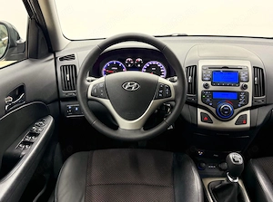 Hyundai i30 1.6 CRDI Edition Plus - imagine 11
