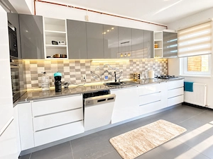 Casa tip duplex, Sanpetru, strada - imagine 3