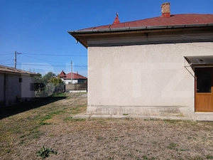 Casă de vânzare în Găești – 115 mp utili și teren 1.830 mp - imagine 3