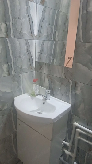 Camera de lnchiriat cu bae 