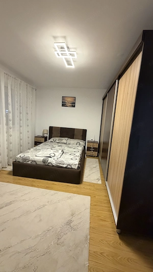 De vânzare apartament cu 2 camere in bloc cu lift - imagine 2