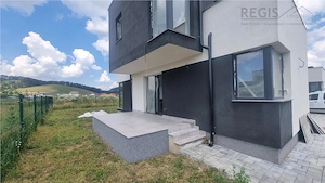 Vila moderna de 5 camere zona Sanpetru Brasov - imagine 2