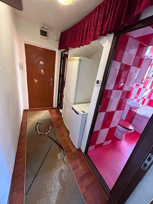 De vanzare apartament cu 2 camere si balcon, mobilat si utilat, etajul 2 , 39900euro - imagine 7