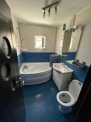 Apartament 3 camere, 77 mp, zona 1 Mai - imagine 12