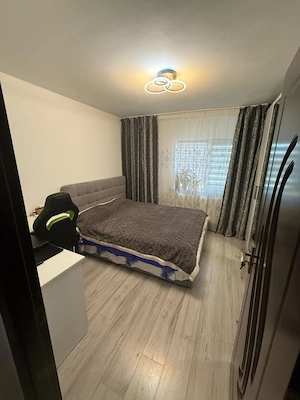 Apartament 3 camere, 77 mp, zona 1 Mai - imagine 6