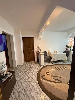 Apartament 3 camere, 77 mp, zona 1 Mai - imagine 4