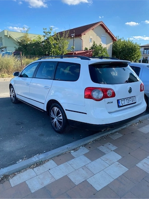 vand Vw pasat b6 2.0TDI cutie manuala 6+1 acte valabile  - imagine 4