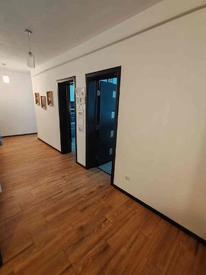 Proprietar vand apartament 2 camere 73 mp utili zona Coresi  - imagine 4