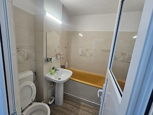 Apartament 3 camere decomandat cu centrala termica  - imagine 9