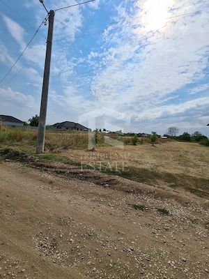 Teren intravilan Domnești-Strada Zori de Zi-Sos. Independentei - imagine 8