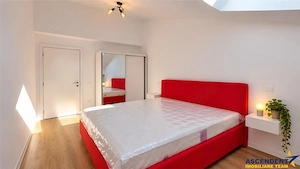 3 camere echipat,regim vila,terasa,balcon,parcare,boxa,TVA inclus,Uno Residence,Bartolomeu,Brasov - imagine 3